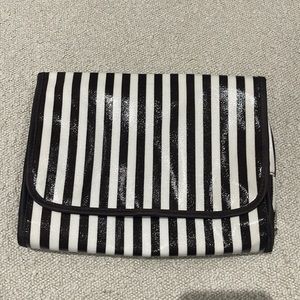 Never Been Used Henri Bendel Hanging Cosmetic Case